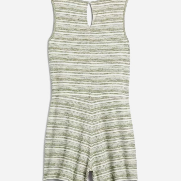 Drawstring Romper - Picture 2 of 3